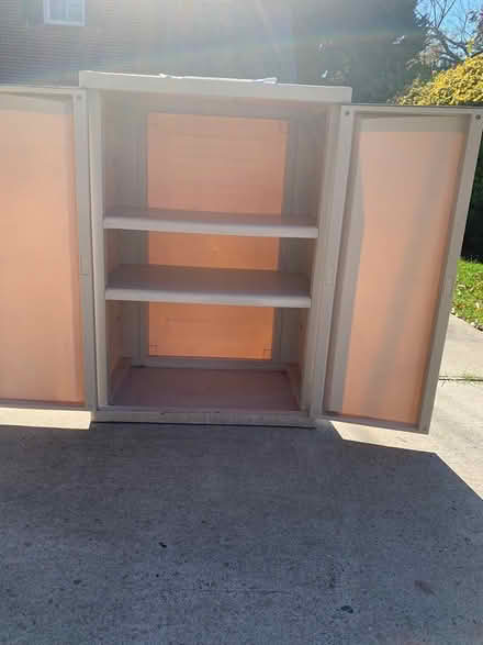 Photo of free PPU- Durable plastic cabinet (Silver Spring-Holy Cross Hosp.) #2