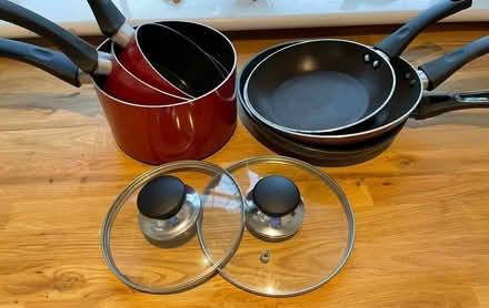 Photo of free Various pans (Lincoln (LN6)) #1