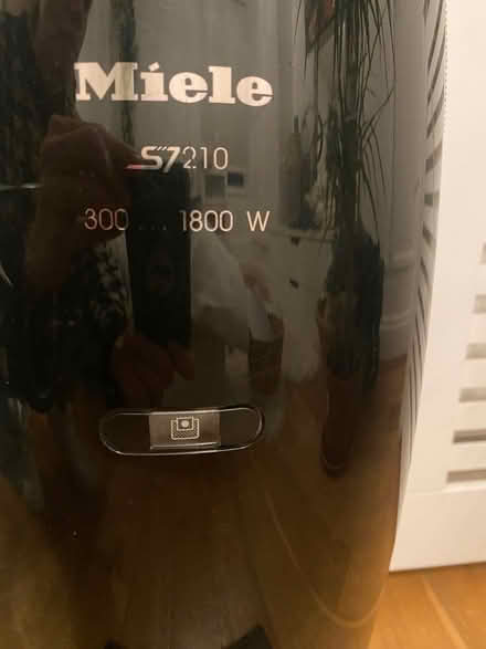 Photo of free Miele upright vacuum cleaner (Hove Station area BN3) #3