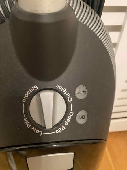 Photo of free Miele upright vacuum cleaner (Hove Station area BN3) #4