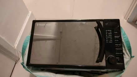 Photo of free Microwave - NOT fully working (Bermondsey station, SE16 4) #1
