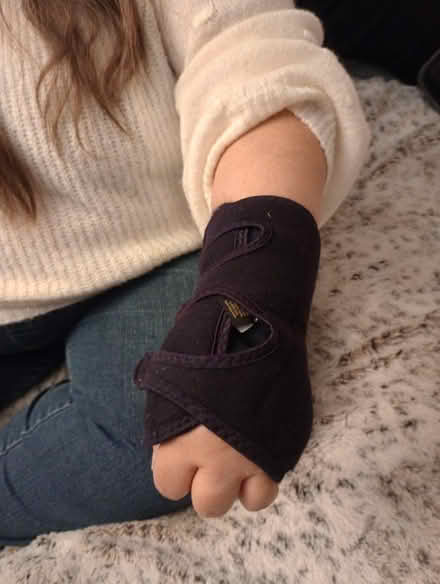 Photo of free Carpal tunnel braces (Ringoes) #1
