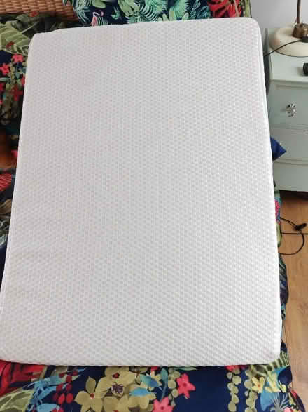 Photo of free Wedge pillow to raise body (Upper Walthamstow E17) #1