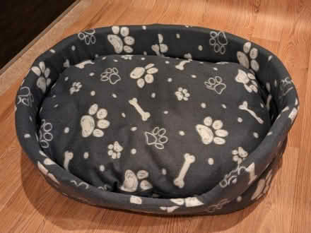 Photo of free Dog bed (Hook RG27) #1