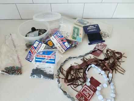 Photo of free drop 830am Friday. Crafts/Misc (Uptown) #2