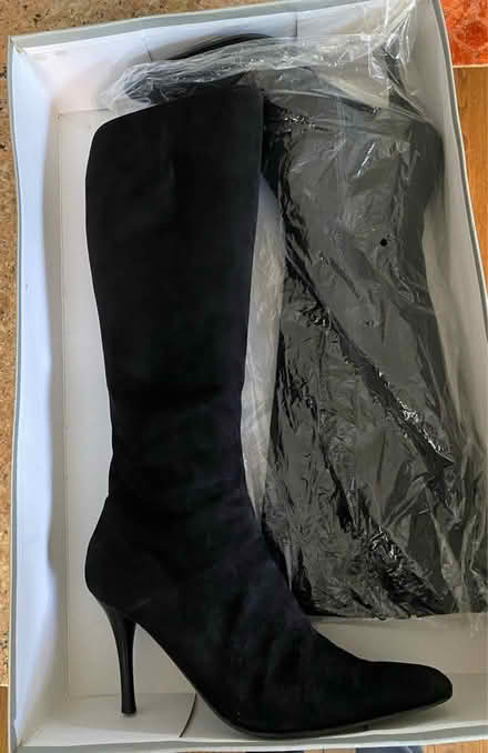 Photo of free Boots (Fairfield) #4