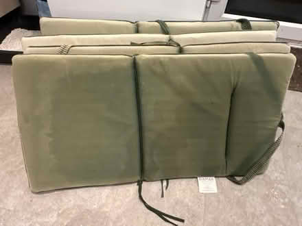Photo of free 4 outdoor seat cushions (Coney Hall BR4) #2