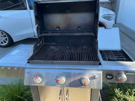 Photo of free Webber Genesis II Natural Gas Grill (Redwood) #2