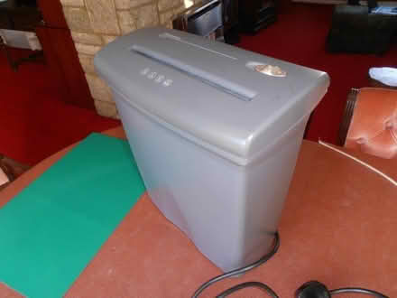 Photo of free Paper Shredder (The Ryde AL9) #1