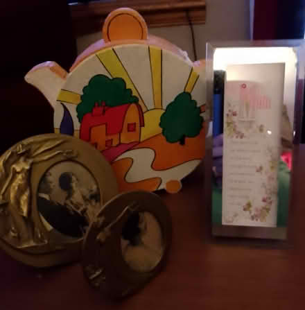 Photo of free A box of bits an pieces (Dundee DD3) #1