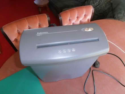 Photo of free Paper Shredder (The Ryde AL9) #2
