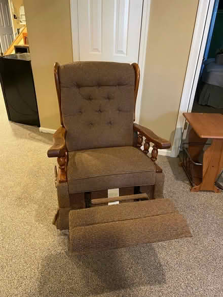 Photo of free Recliner-Gently Used (21044) #1