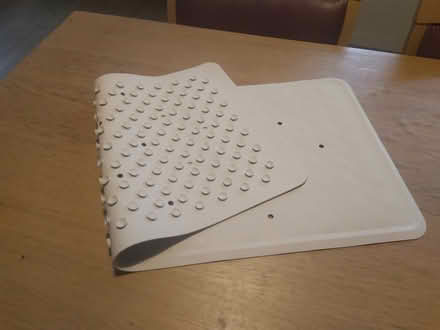 Photo of free Bath mat (Harrogate HG2) #1