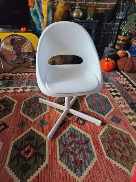 Photo of free Small childs Swivel desk chair (Emsworth PO10) #1
