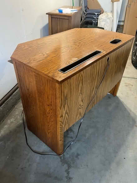 Photo of free Oak computer desk w/ keyboard tray (94086) #1