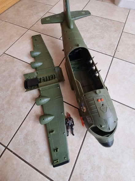 Photo of free Aeroplane Toy (Highworth SN6) #2