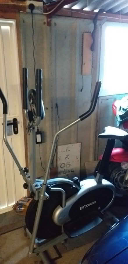 Photo of free CRoss trainer (Llithfaen LL538) #2