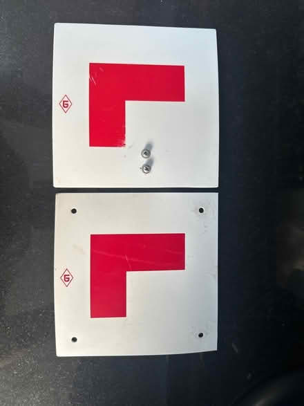 Photo of free Learner plates (TW9, Richmond) #1