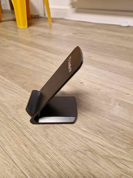 Photo of free Mobile Fast wireless charger (Chelmsford CM1) #2