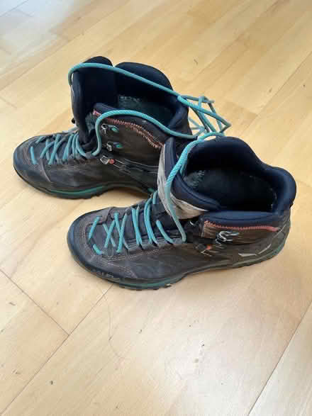 Photo of free Women’s walking boots (Saint Ninians FK7) #3