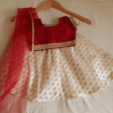 Photo of Indian dress for age 3-4years (Buckhurst Hill IG9) #2