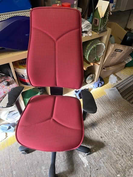 Photo of free Office chair (TW16) #1
