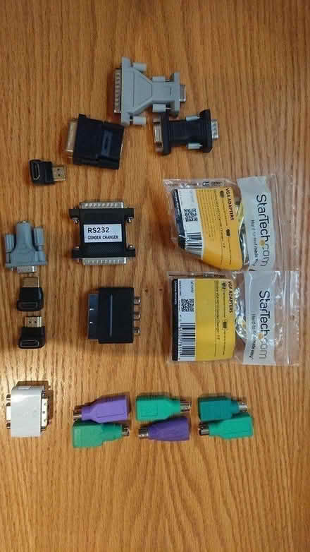 Photo of free Various computer adaptors (Central Hitchin, SG5) #1