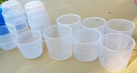 Photo of free Small plastic cups & scoops (DeAnza Blvd - Stvns Crk & 280) #3