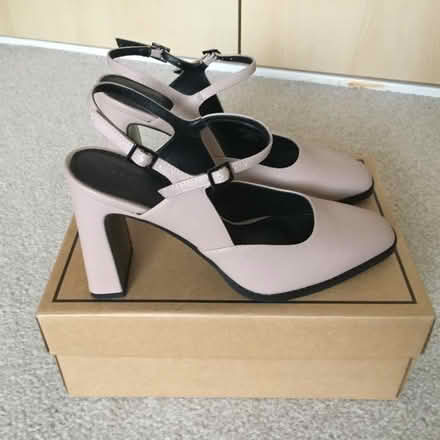 Photo of free New Asos Natural/Beige High Heel Shoes - Size 5 (Whiston Lane Ends L35) #4
