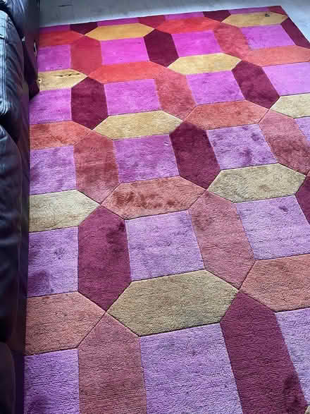 Photo of free Rug (Bushey nr Bushey Country Club) #1