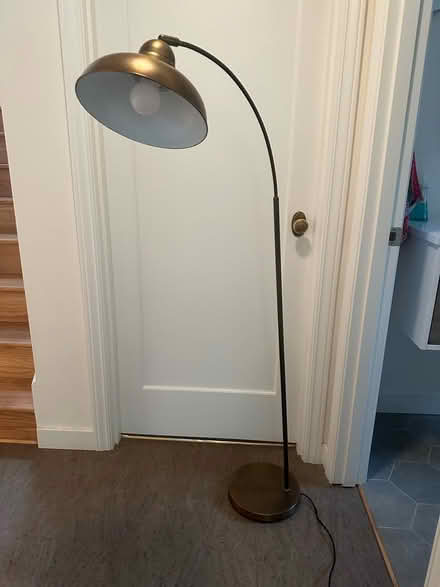 Photo of free Brass Floor Lamp (Not Working) (Magnolia Seattle 98199) #3
