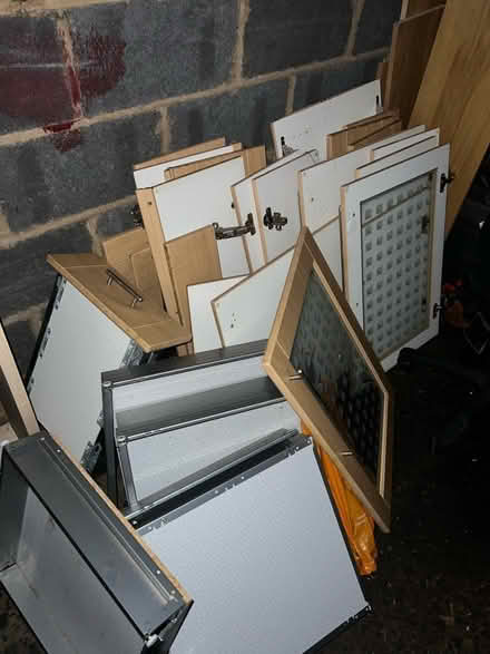 Photo of free Cupboard Fronts,Drawers and Runners (Hatfield AL10) #1