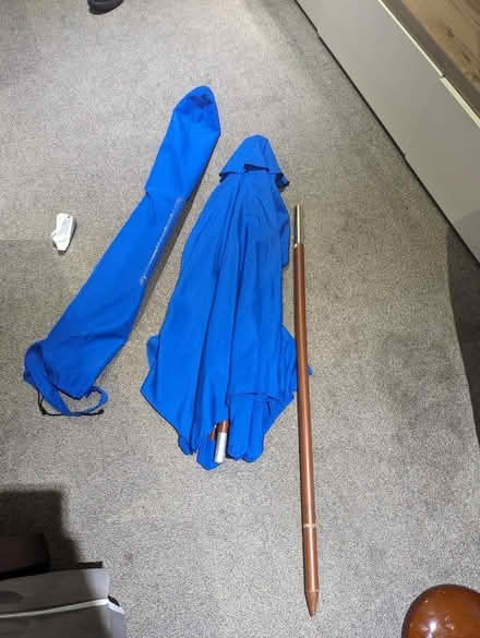 Photo of free Blue Parasol (CT5) #1