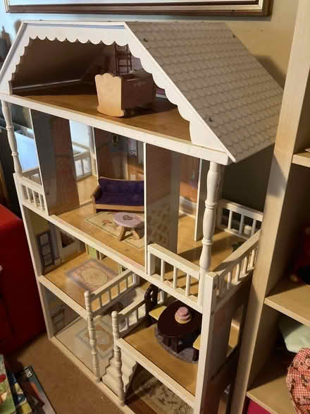Photo of free Tall Wooden Dolls House (Drumsill BT28) #4