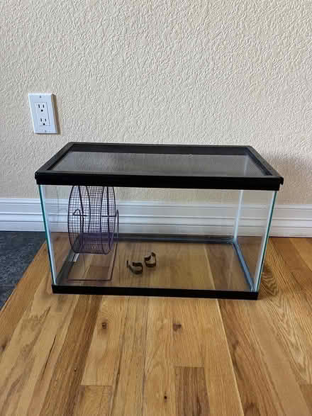 Photo of free 10 gallon critter enclosure (Boulder County-75th/Valmont) #2