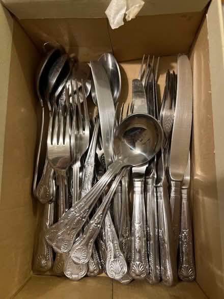 Photo of free Box of matching cutlery (Sheldon B92) #1