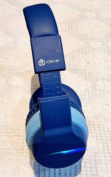 Photo of free iClever Bluetooth Headset (Chilwell NG9) #1
