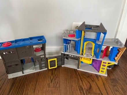 Photo of free Batman castles (Hawthorne and Pleasant) #2
