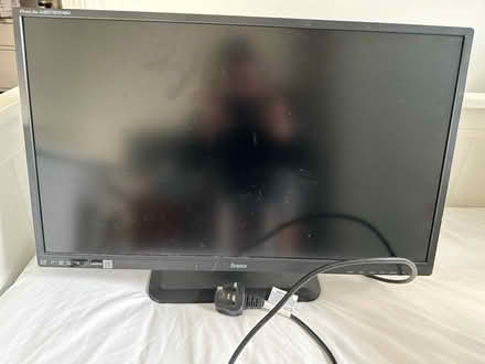 Photo of free iiyama Prolite LCD Monitor (SE23) #1