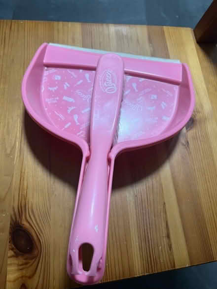 Photo of free Dustpan and Brush (N19) #1