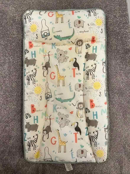 Photo of free Baby change mat, animals (Sheldon B92) #1