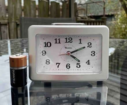 Photo of free Alarm clock - but not working (Bloor Lansdowne) #1