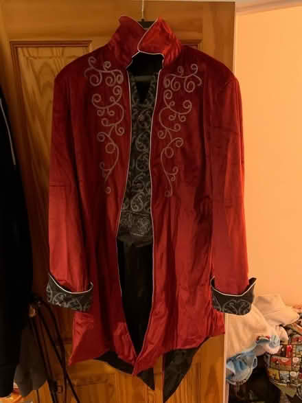 Photo of free Cosplay jacket with tails (Chesham HP5) #1