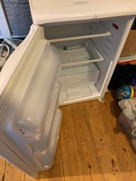 Photo of free Hotpoint Fridge - Working (Chesham HP5) #3