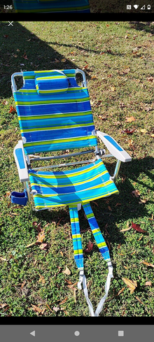 Photo of free Beach chair (23602) #2
