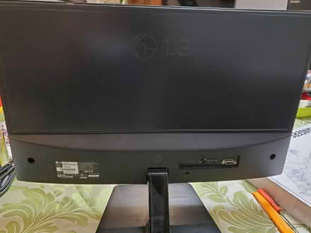 Photo of free LG 24MP47HQ-P 24in Monitor (Sheppard Ave E/Victoria Park) #1