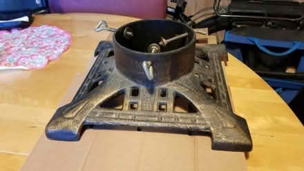 Photo of free christmas tree stand (Trinity EH5) #3