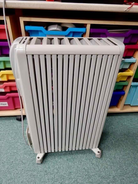 Photo of free 2 kW oil-filled radiator with digital controls (Coull AB34) #2