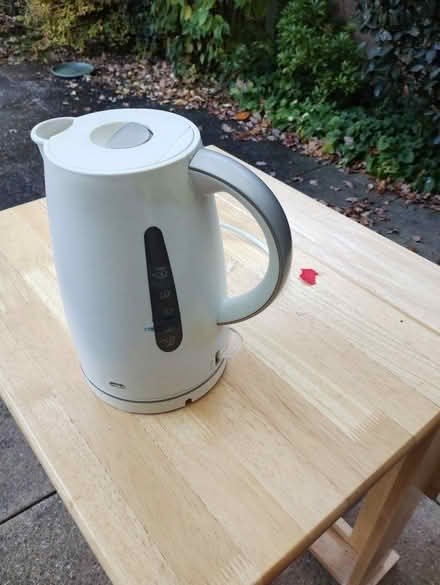 Photo of free Old kettle (Bricket Wood AL2) #1