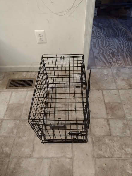 Photo of free small dog crate/kennel (Hampstead) #2